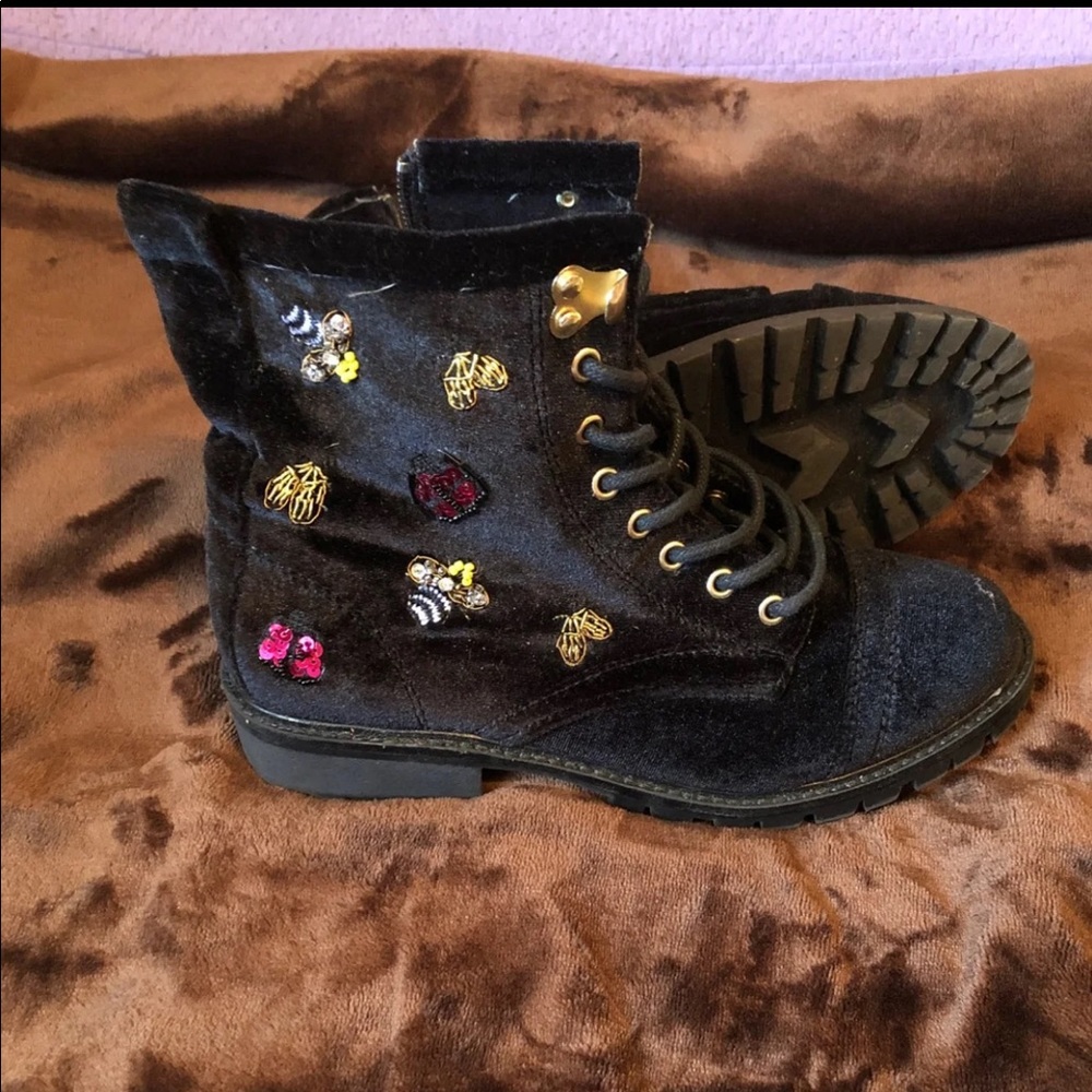 Betsy Johnson boots